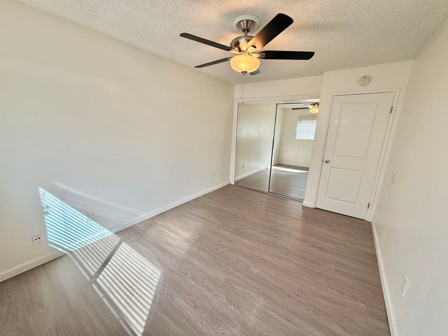San Diego Apartment: 4052 Oregon St