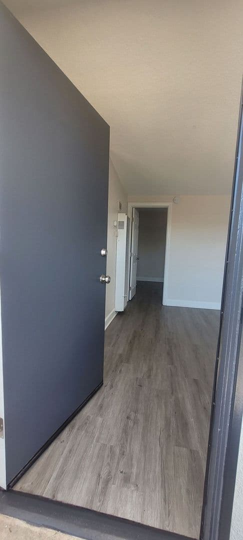Anaheim Apartment: 119-135 S Fahrion Pl