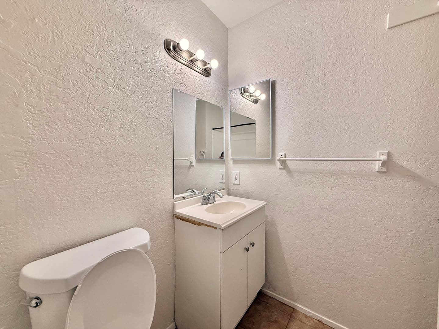 San Diego Apartment: 453 34th St