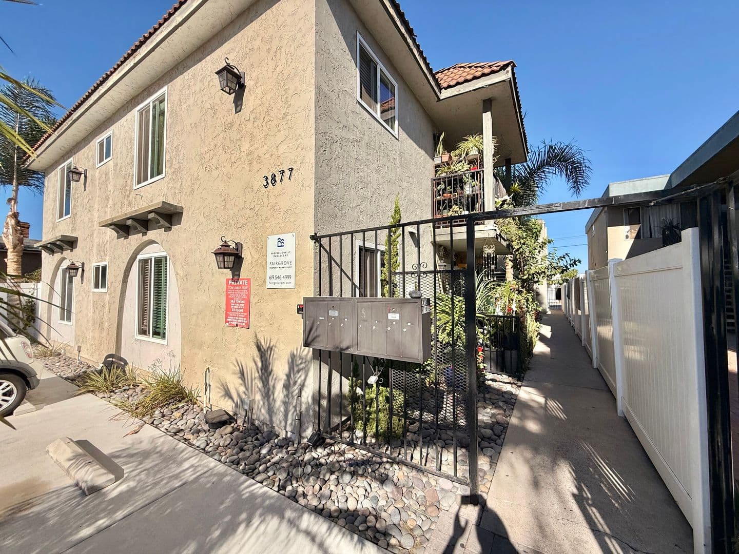 San Diego Apartment: 3877 46th Street