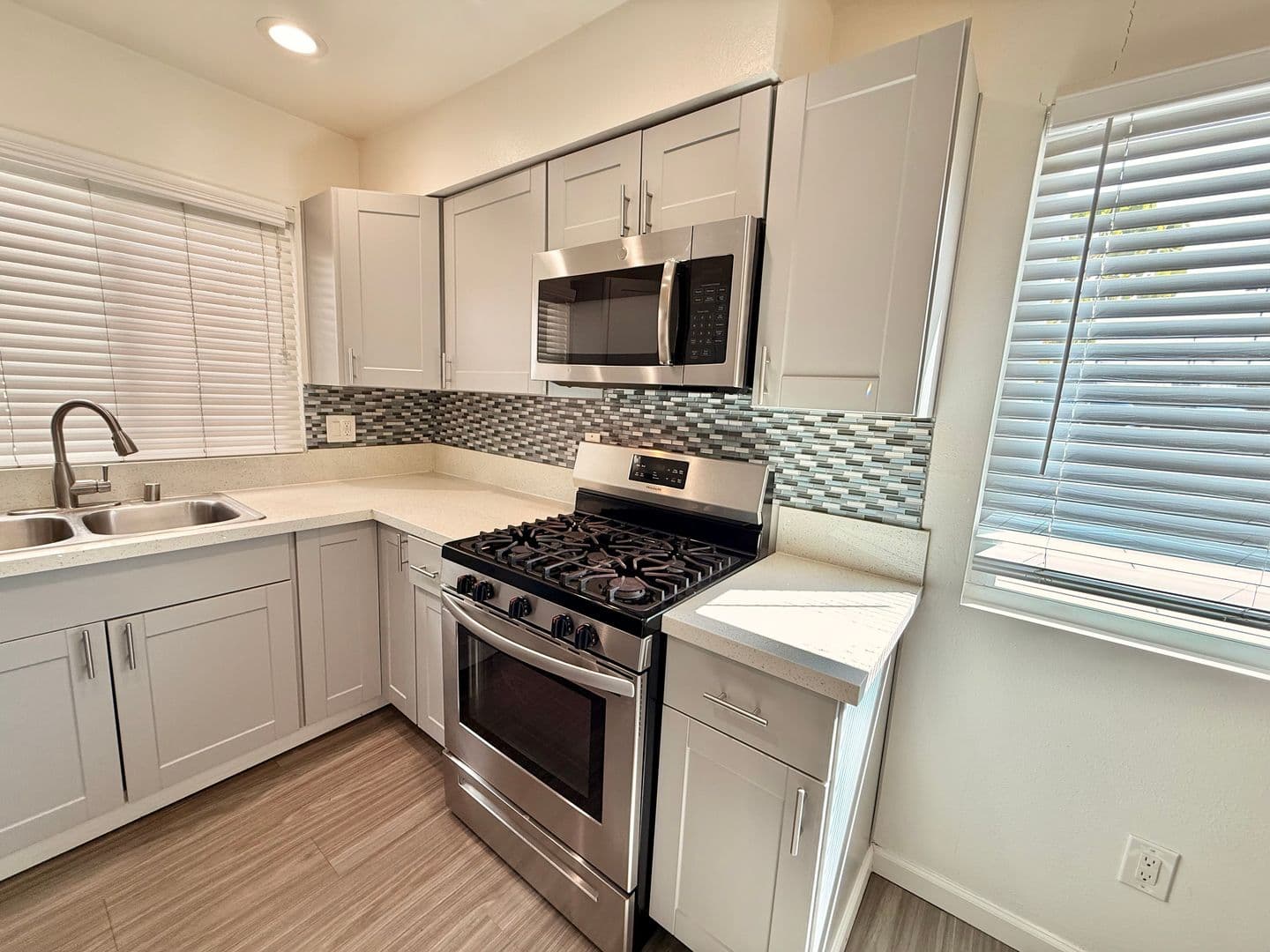 San Diego Apartment: 4052 Oregon St
