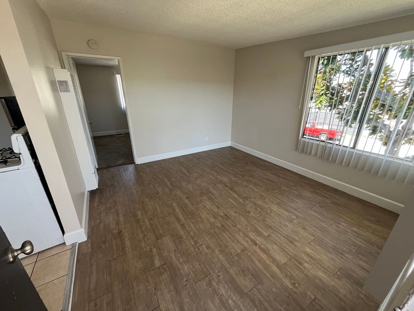 Anaheim Apartment: 119-135 S Fahrion Pl