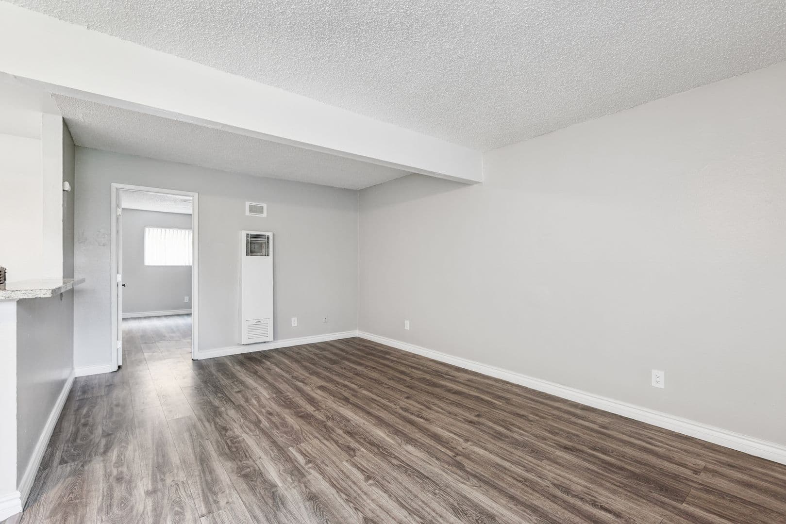 Anaheim Apartment: 145 S Westchester Dr