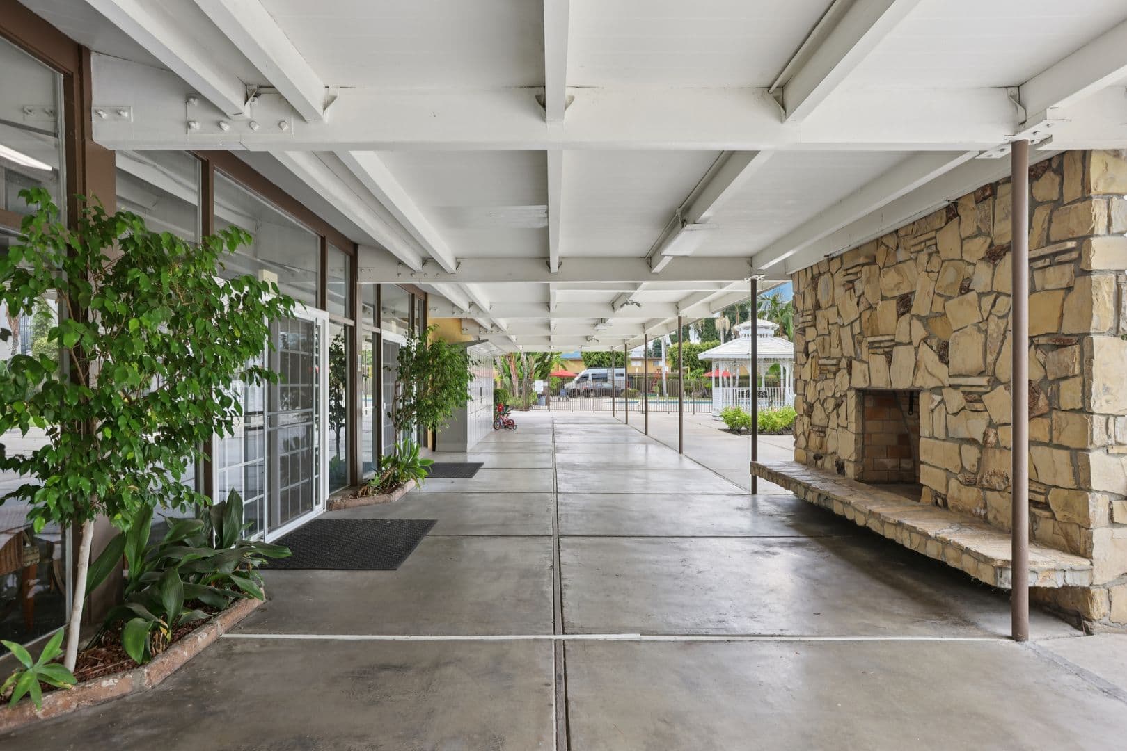 Anaheim Apartment: 145 S Westchester Dr