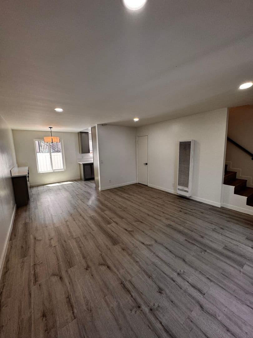Huntington Beach Apartment: 7681 Ellis Ave