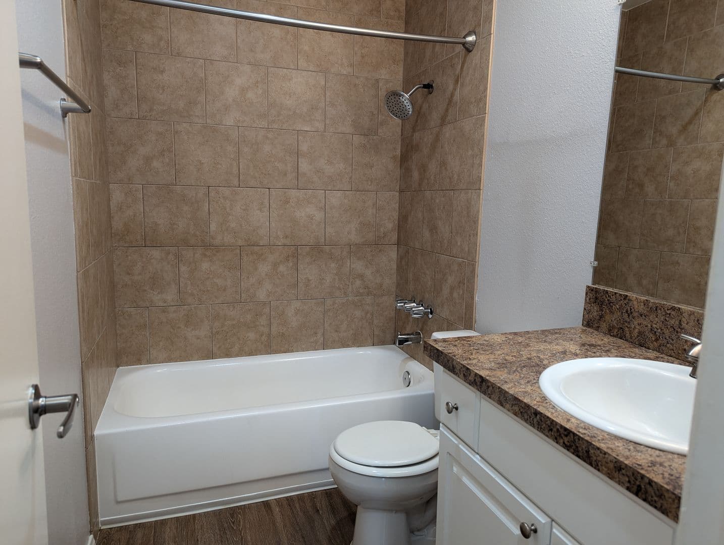Poway Apartment: 13312 Community Rd