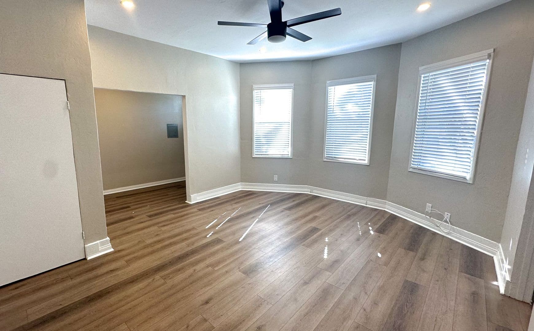 San Diego Apartment: 233 20th St
