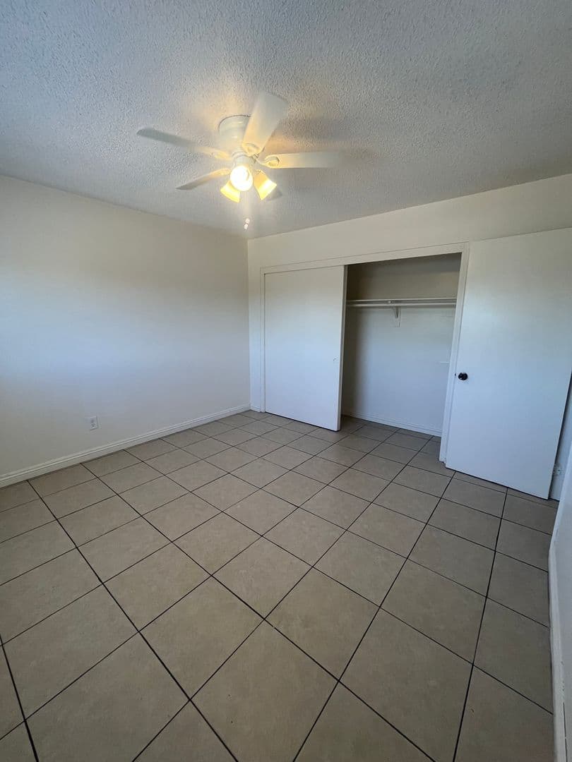 Moreno Valley Apartment: 24271 Webster Ave