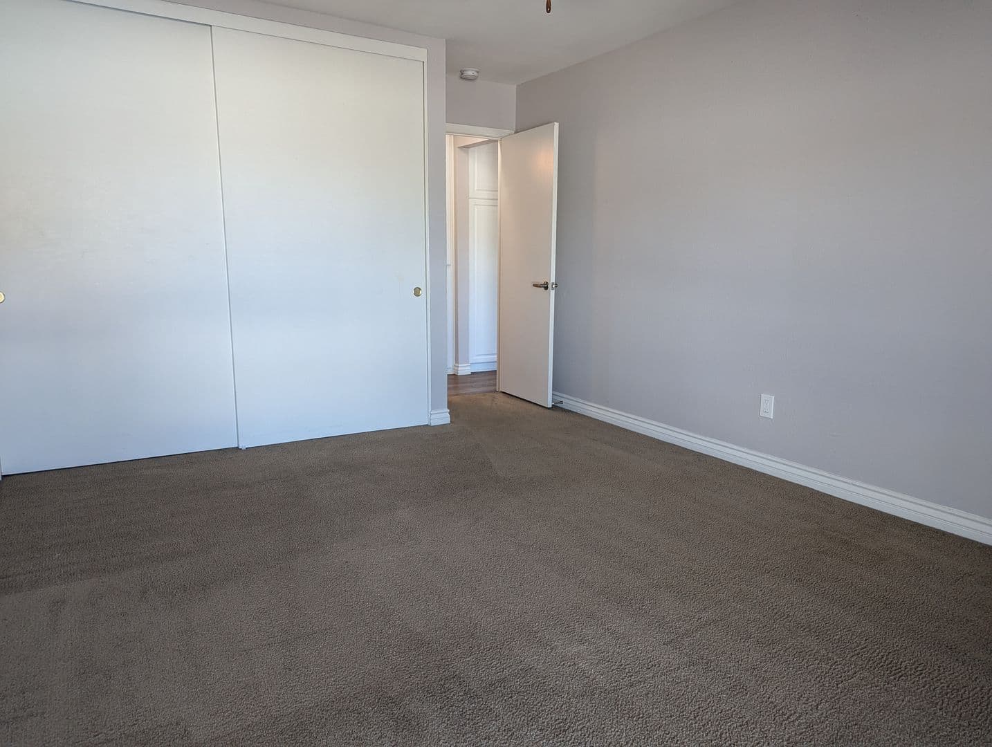 Poway Apartment: 13312 Community Rd