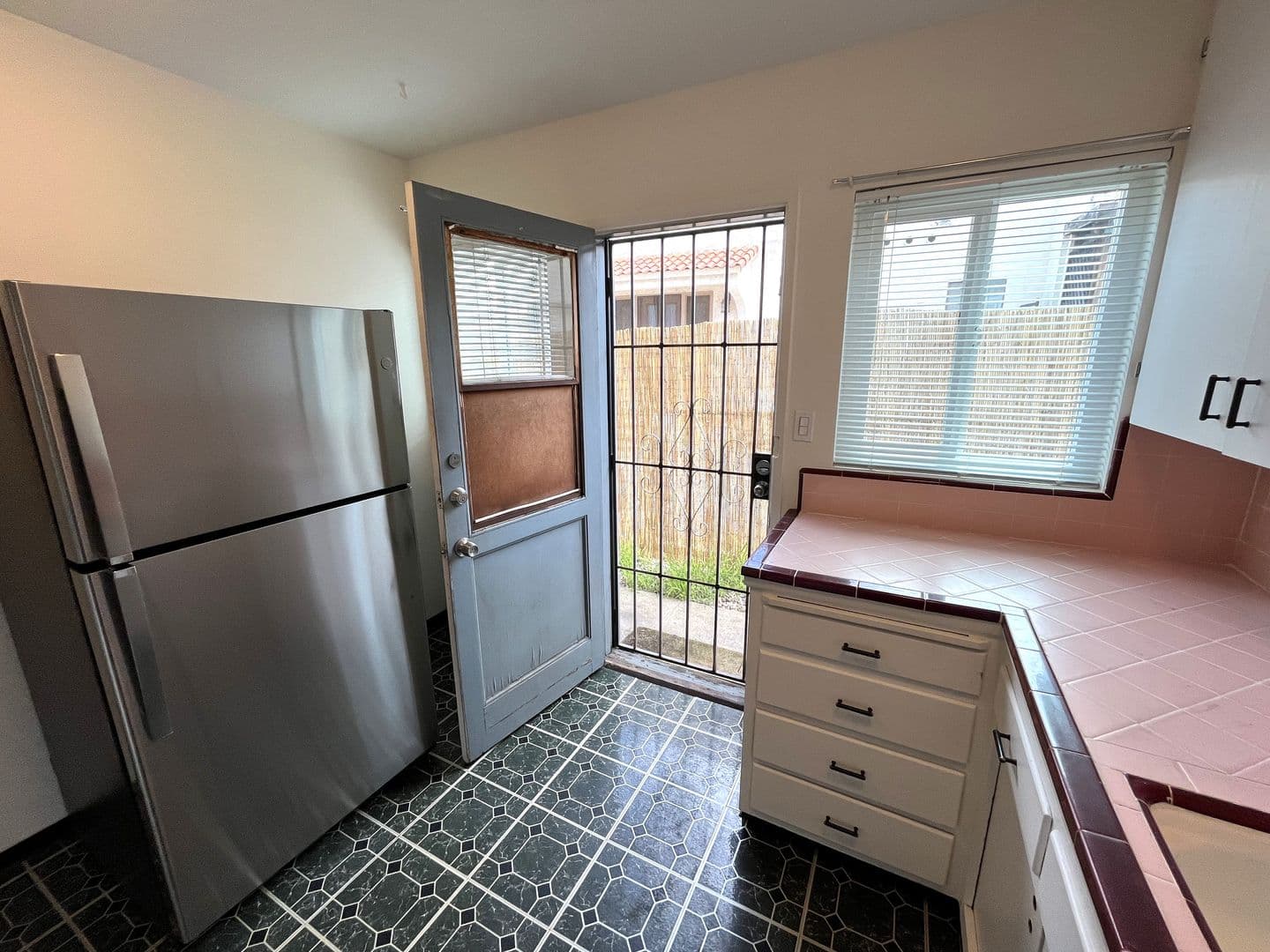 San Diego Condo: 2956 Ivy Street