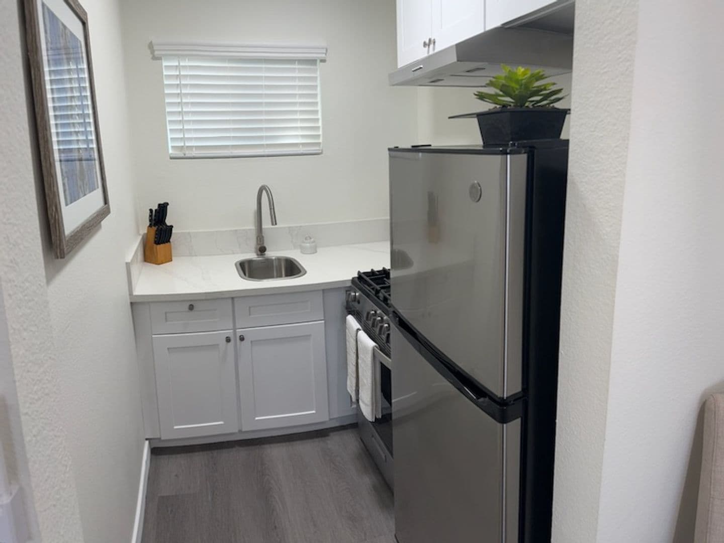 Fullerton Apartment: 1840 W Orangethorpe Ave