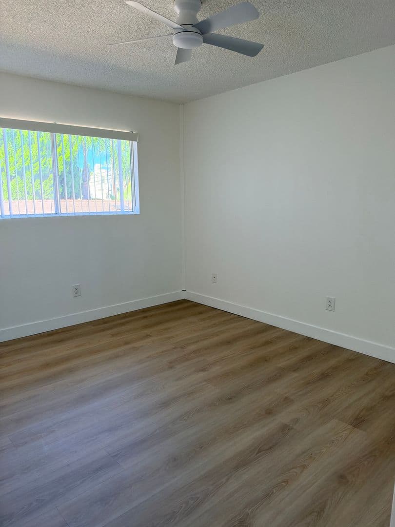 Huntington Beach Apartment: 311 Alabama St