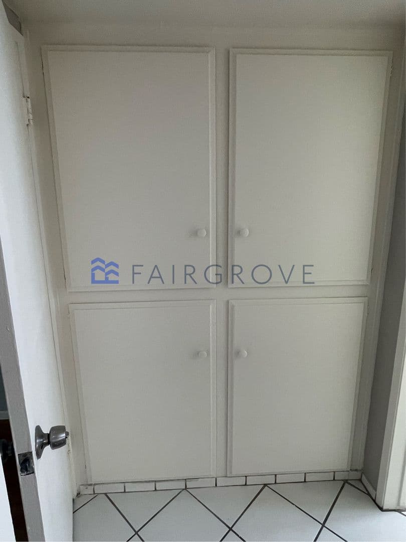 Los Angeles Apartment: 12730 Matteson Ave