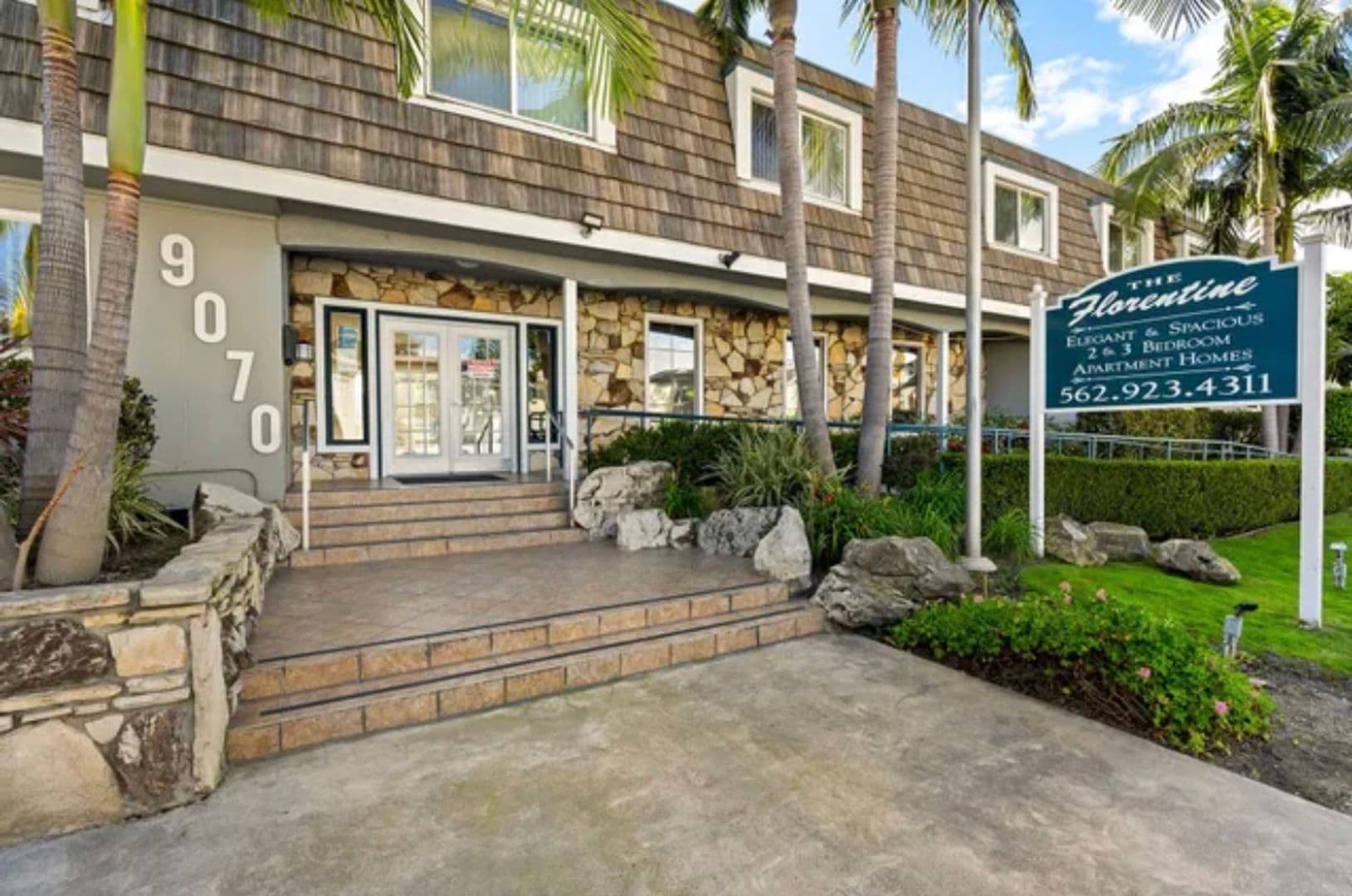 Downey Apartment: 9070 East Florence Ave