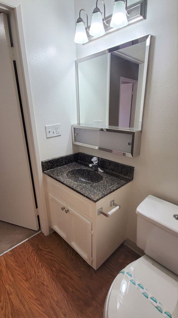 San Diego Apartment: 1435 Elder Ave