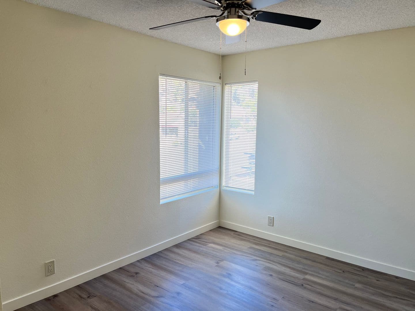 San Diego House: 2358 Adirondack Row #06