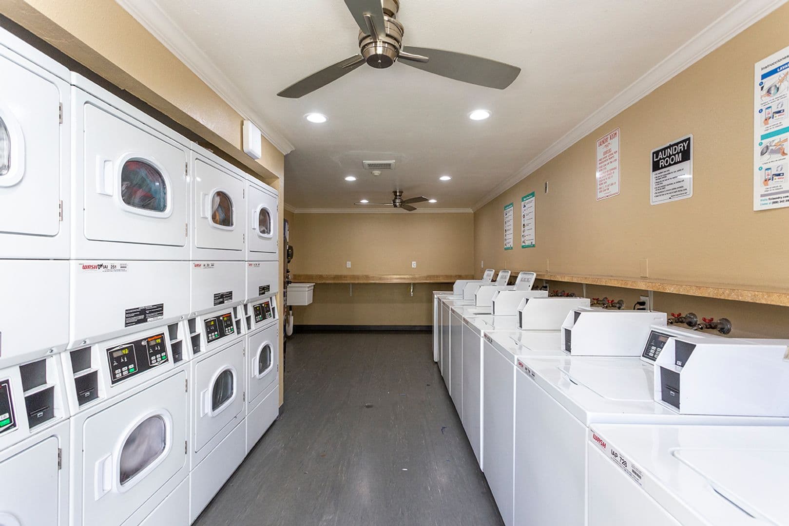 Chula Vista Apartment: 652 Moss St