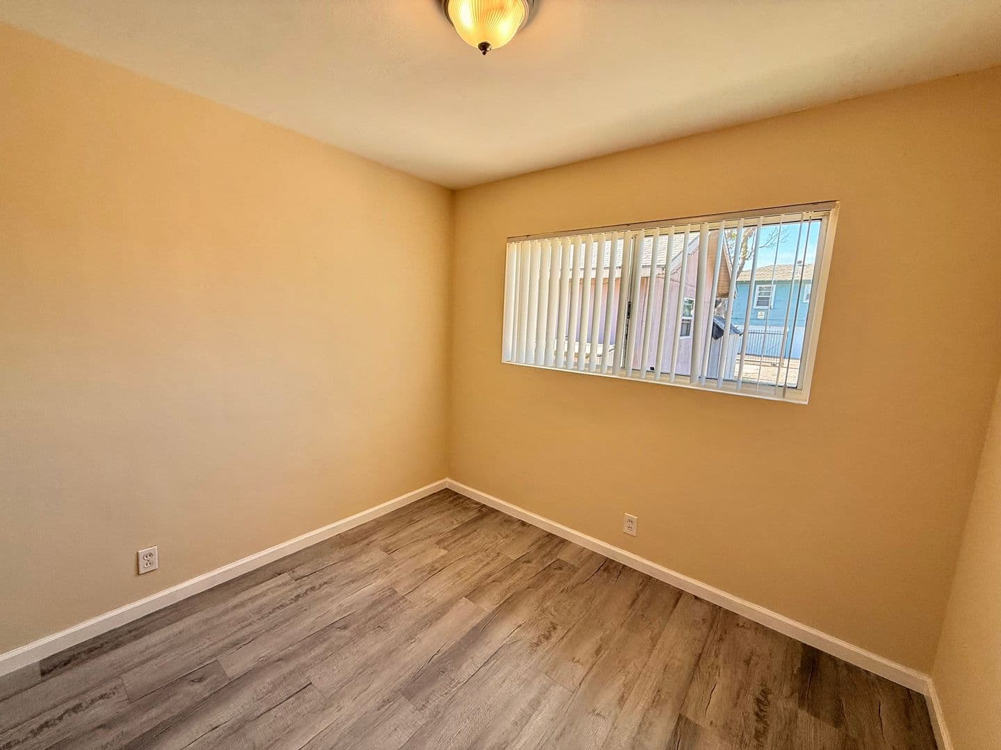 Oceanside Apartment: 419-421 Brooks St