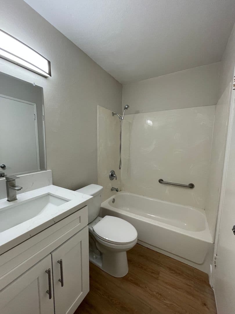 Buena Park Apartment: 7531 Knott Ave