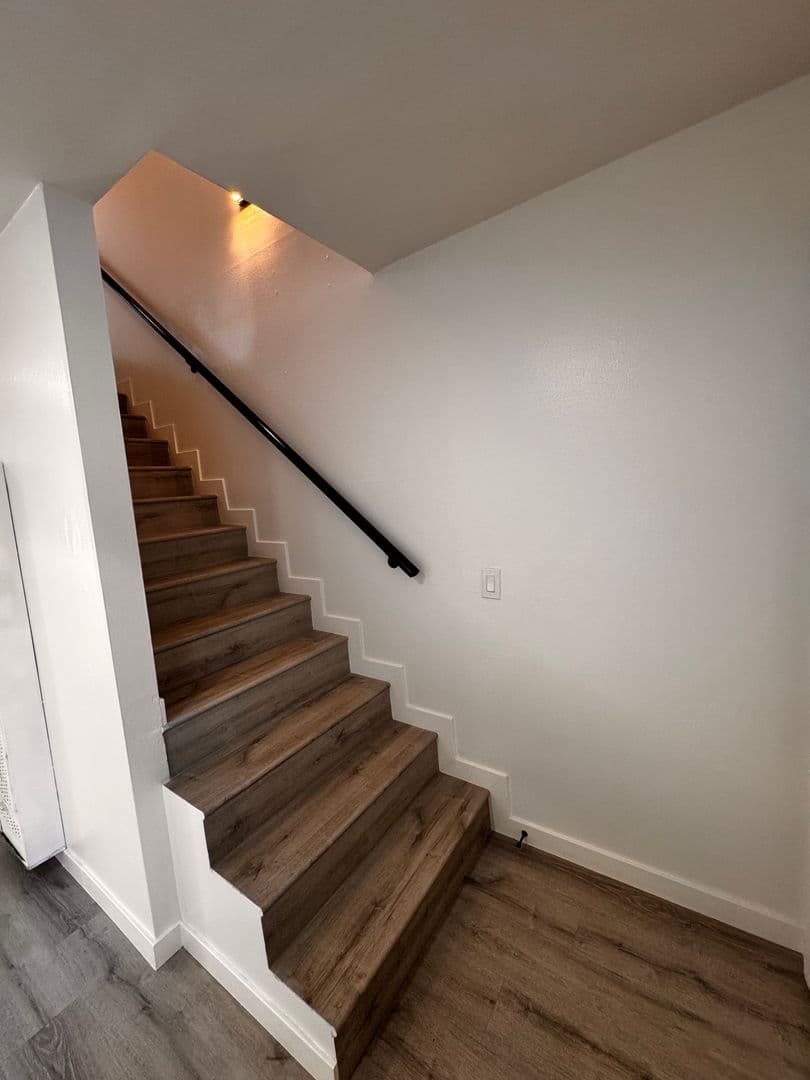 Huntington Beach Apartment: 7681 Ellis Ave