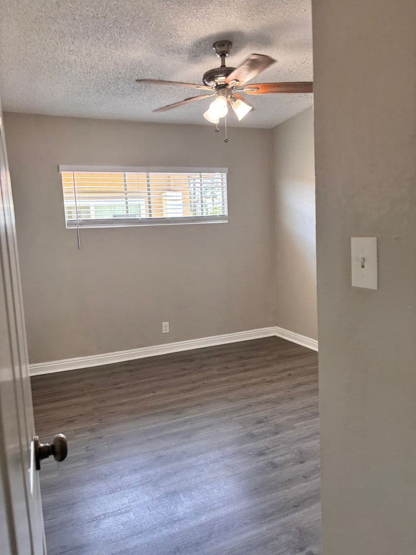 Downey Apartment: 7348-7352 Neo St