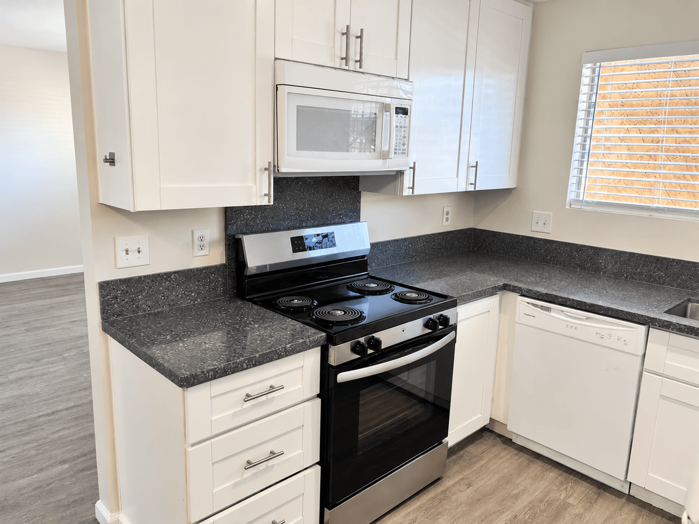 El Cajon Apartment: 420-470 Jamacha Road