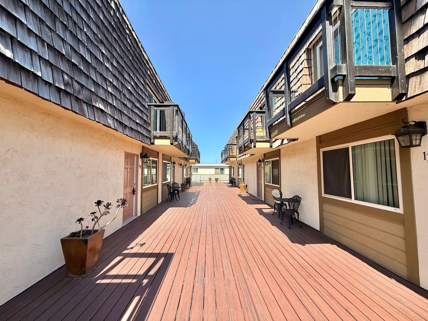 Imperial Beach Apartment: 1300 Holly Avenue