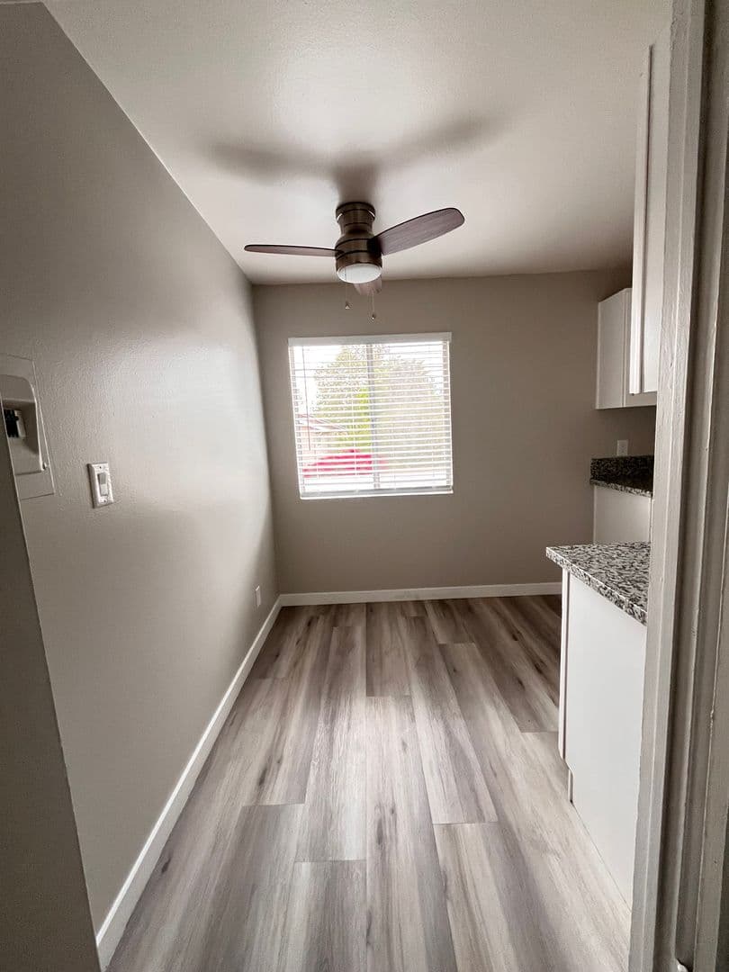 Azusa Apartment: 1345 N San Gabriel Ave