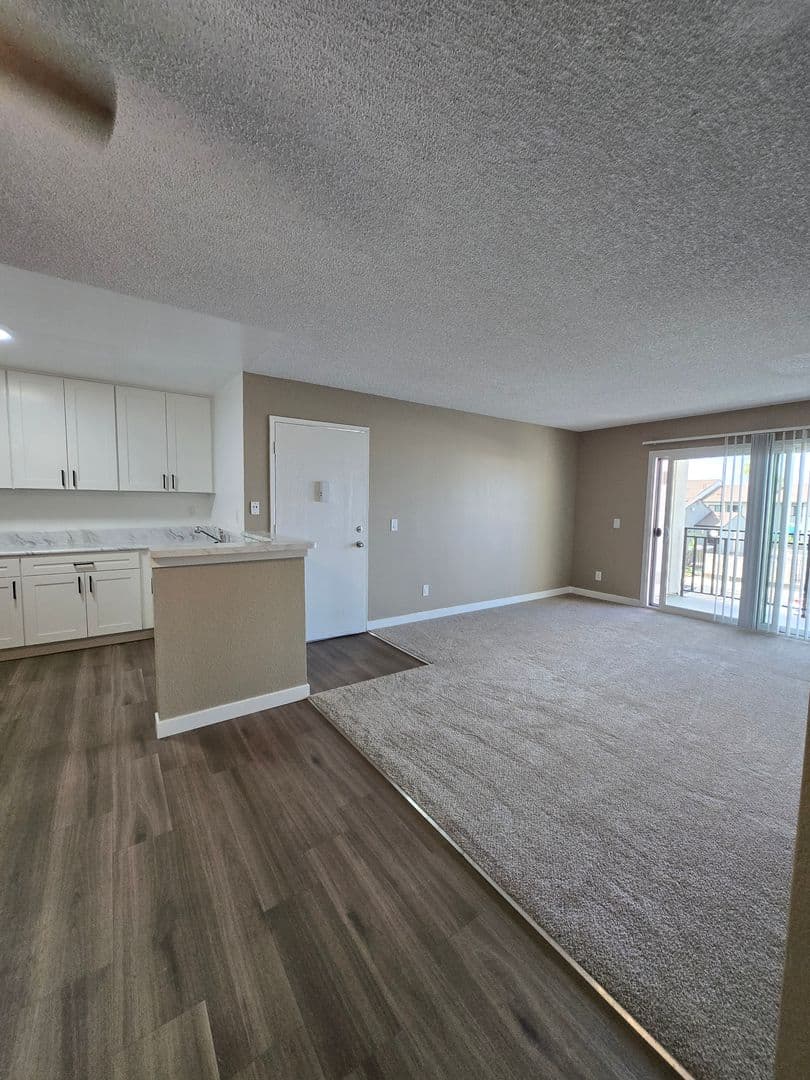 Chula Vista Apartment: 652 Moss St