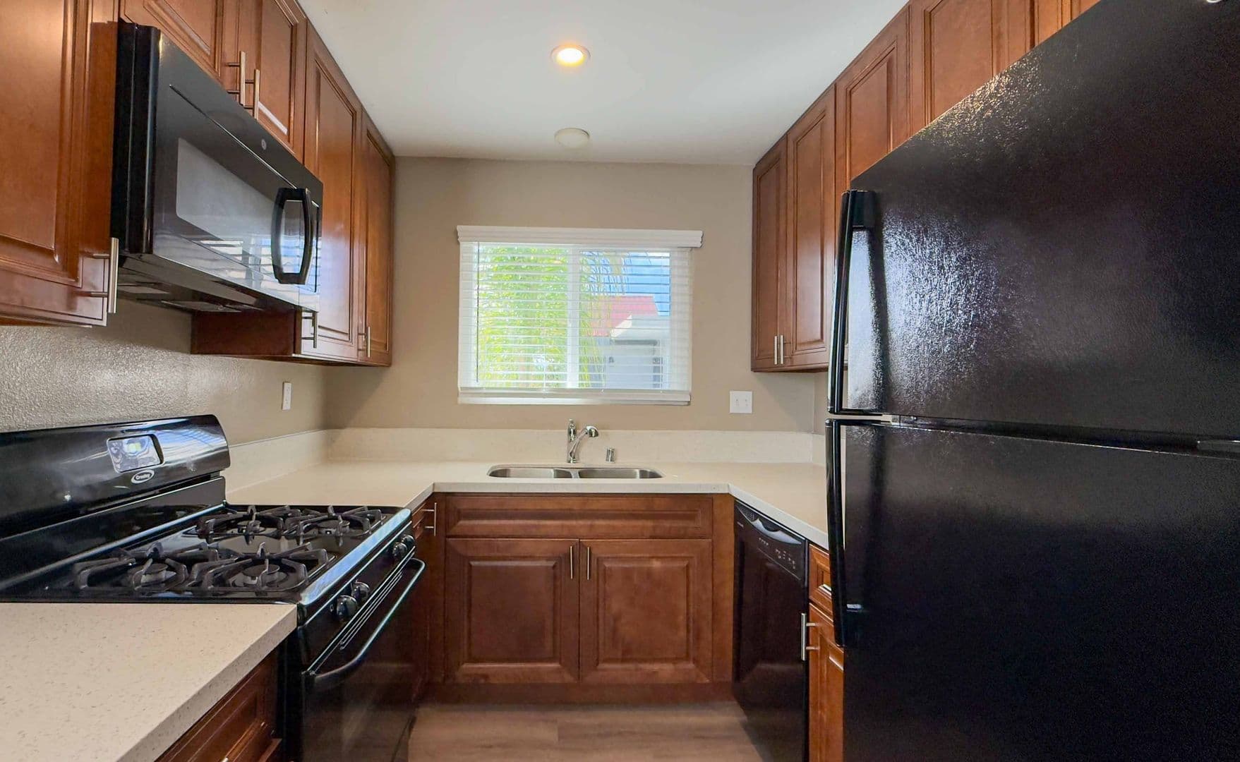 San Diego Apartment: 3877 46th Street