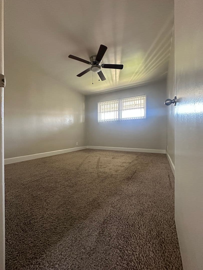 Santa Ana Apartment: 116 S  Orange Ave