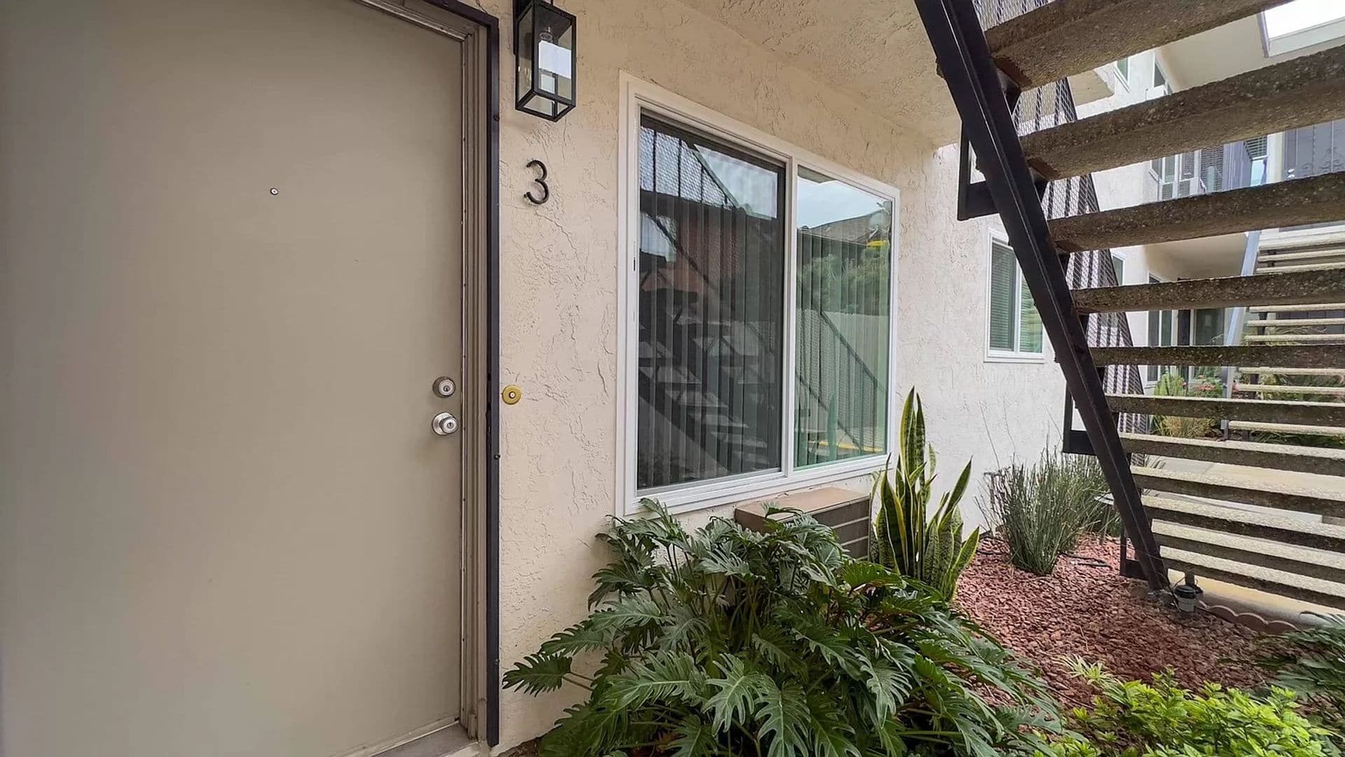San Diego Apartment: 4170 Texas St - 03