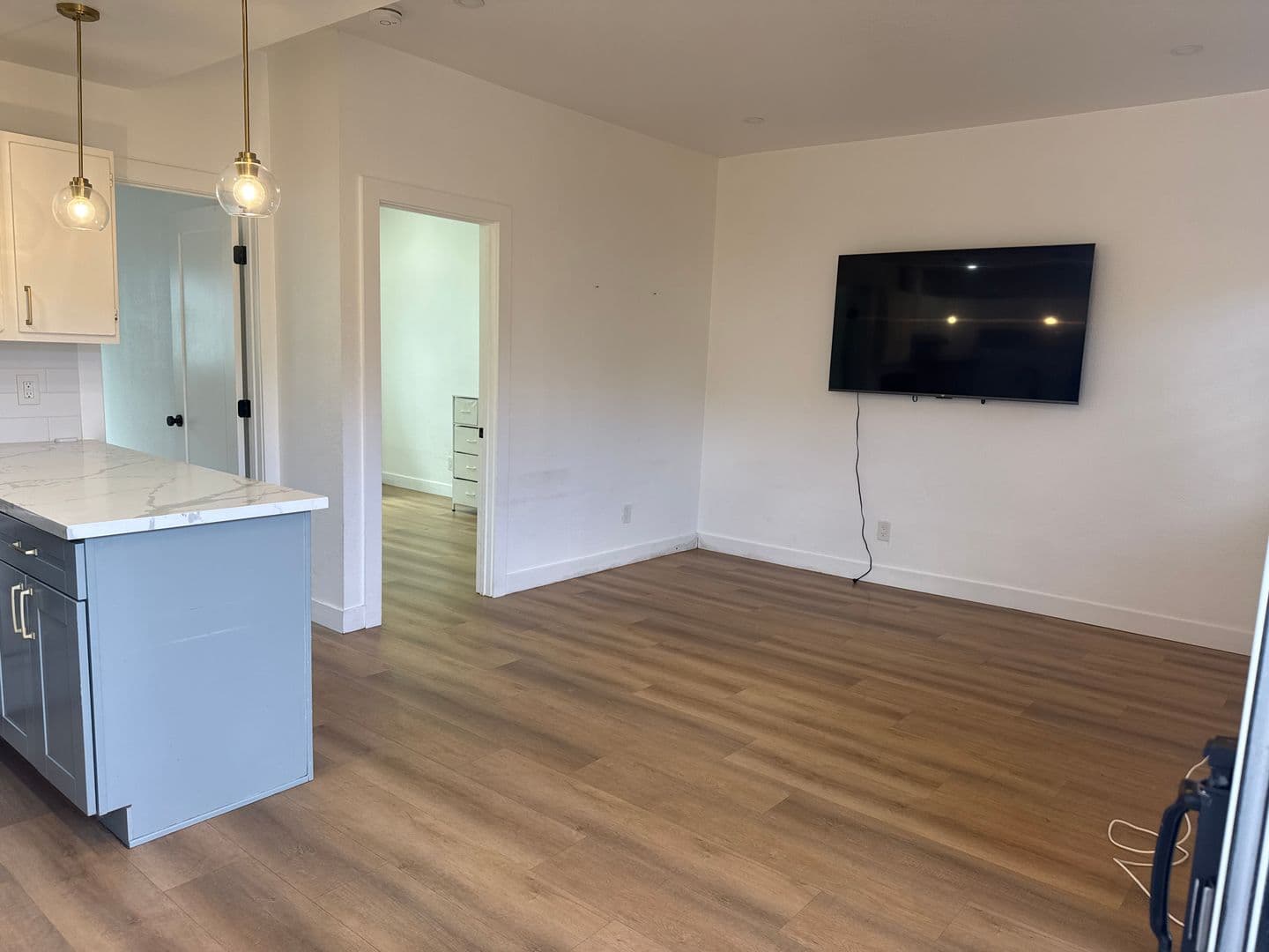 Chula Vista Apartment: 54-58 Smith Ave