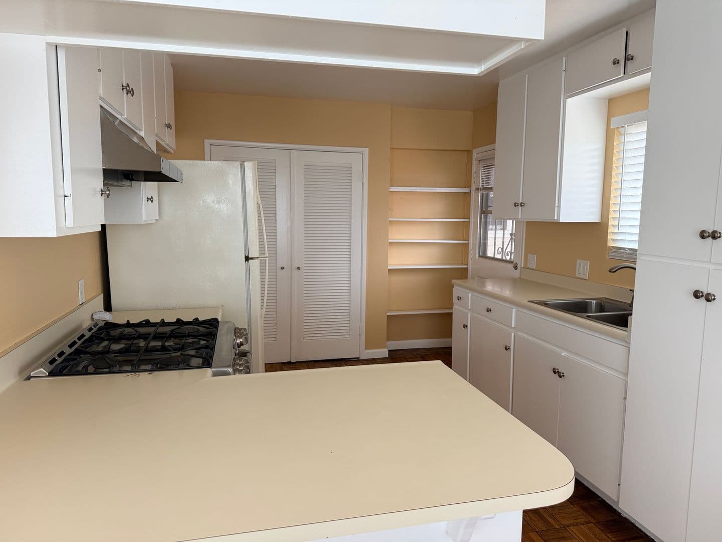 San Diego Apartment: 5847-5849 Mildred St