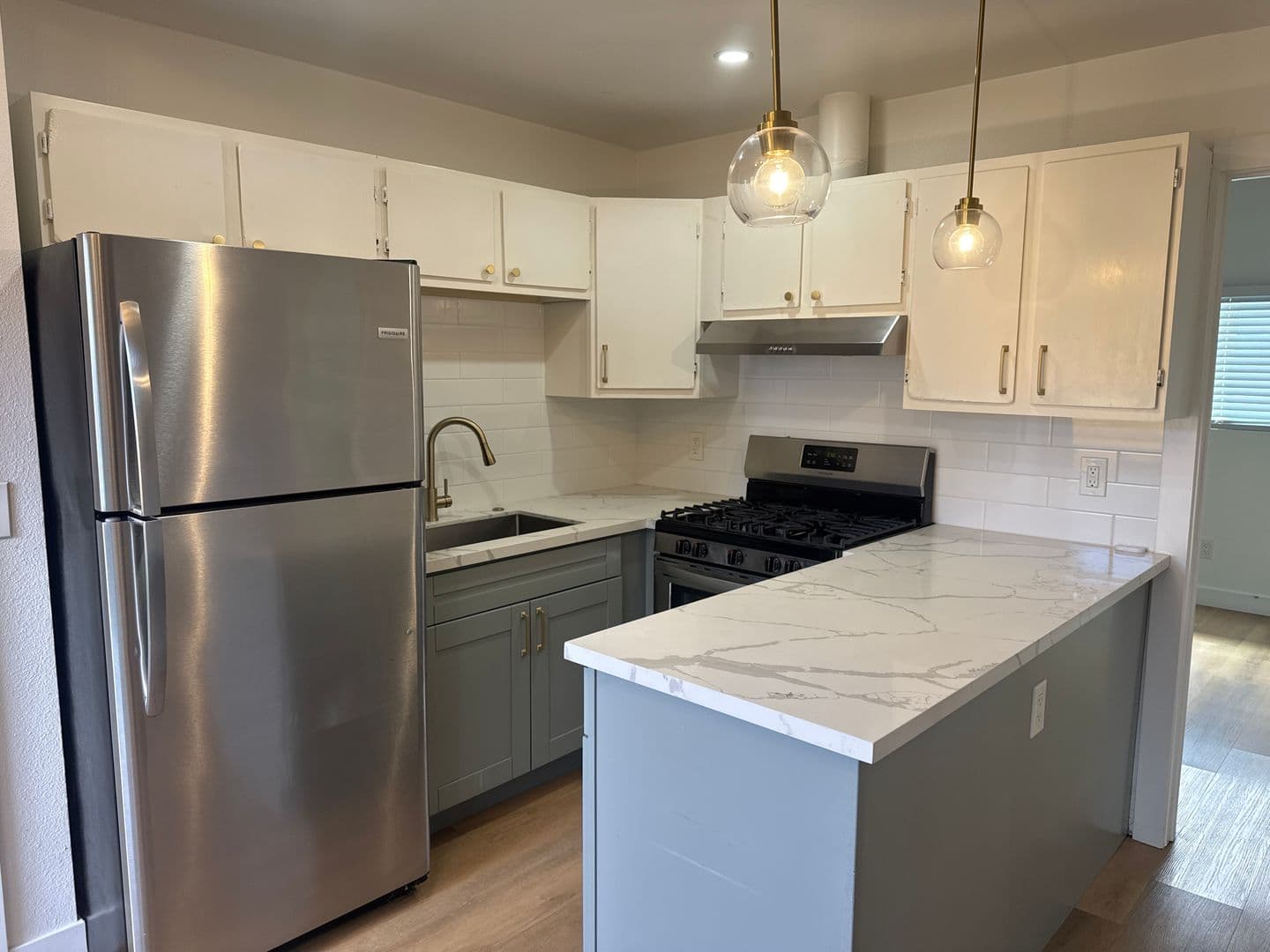Chula Vista Apartment: 54-58 Smith Ave