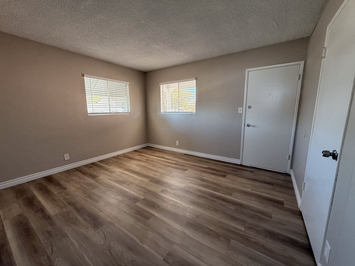 San Diego Apartment: 2715 44th St