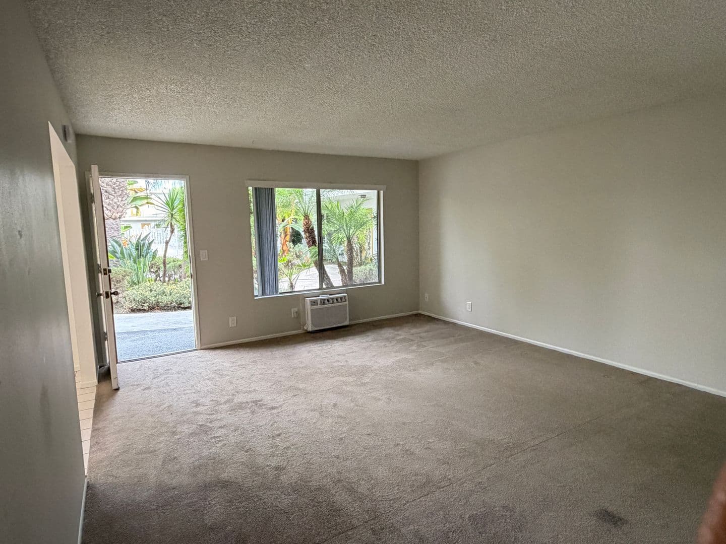 Garden Grove Apartment: 13200 Casa Linda Ln