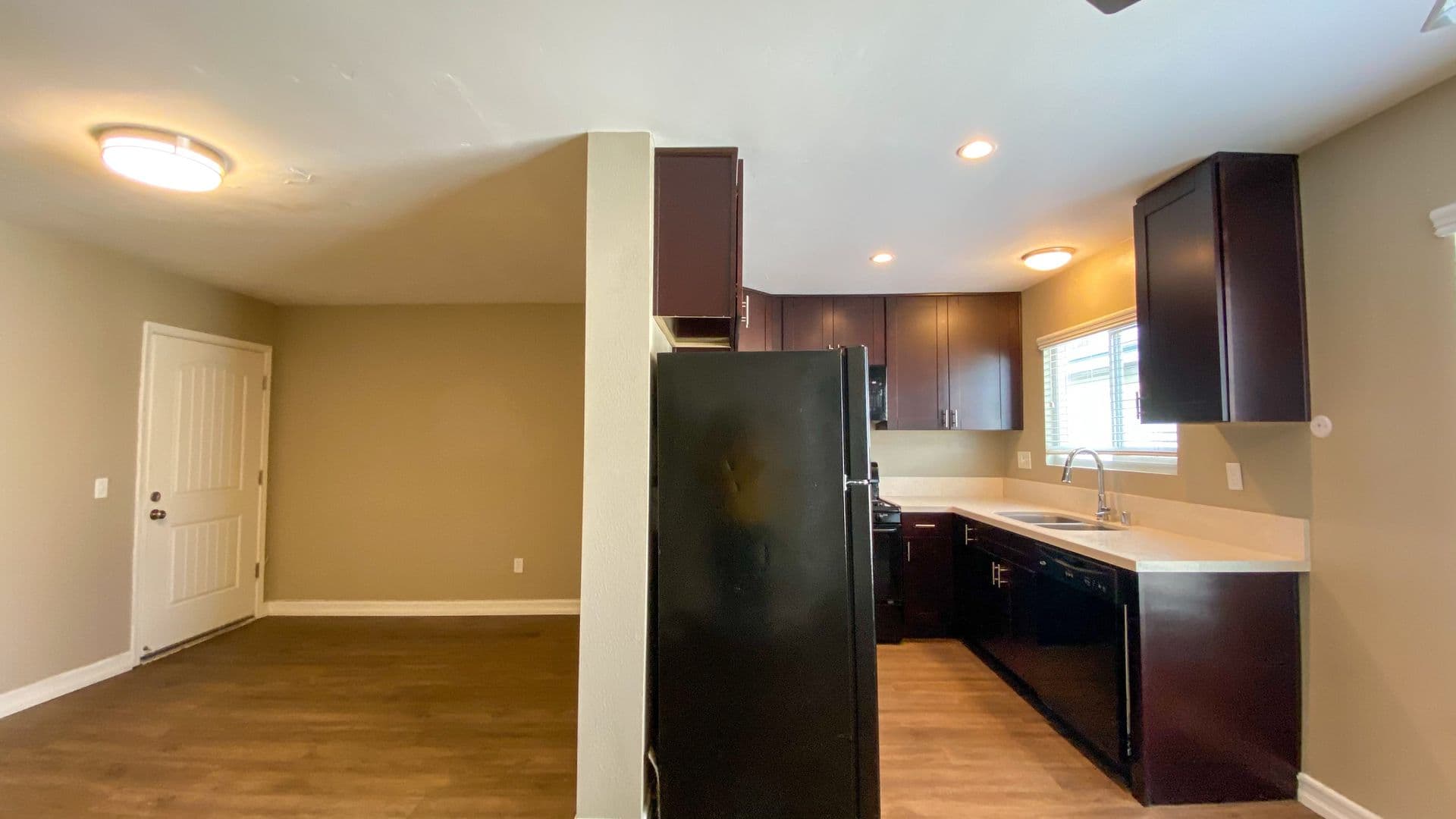 San Diego Apartment: 3859 46th Street