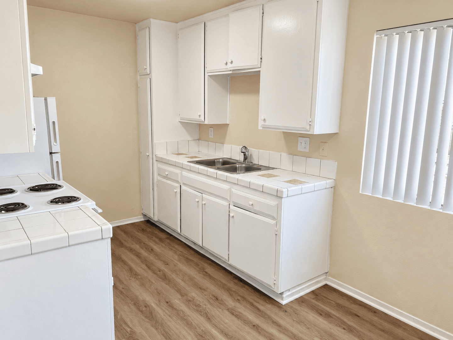San Diego Apartment: 4311 Winona Avenue