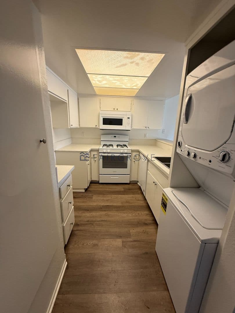 Upland Apartment: 330 Amber Ct