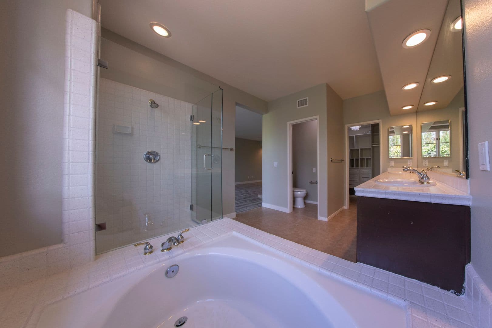 La Jolla Townhome: 9756 Keeneland Row