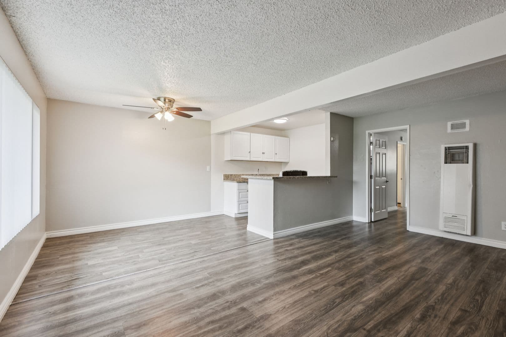 Anaheim Apartment: 145 S Westchester Dr