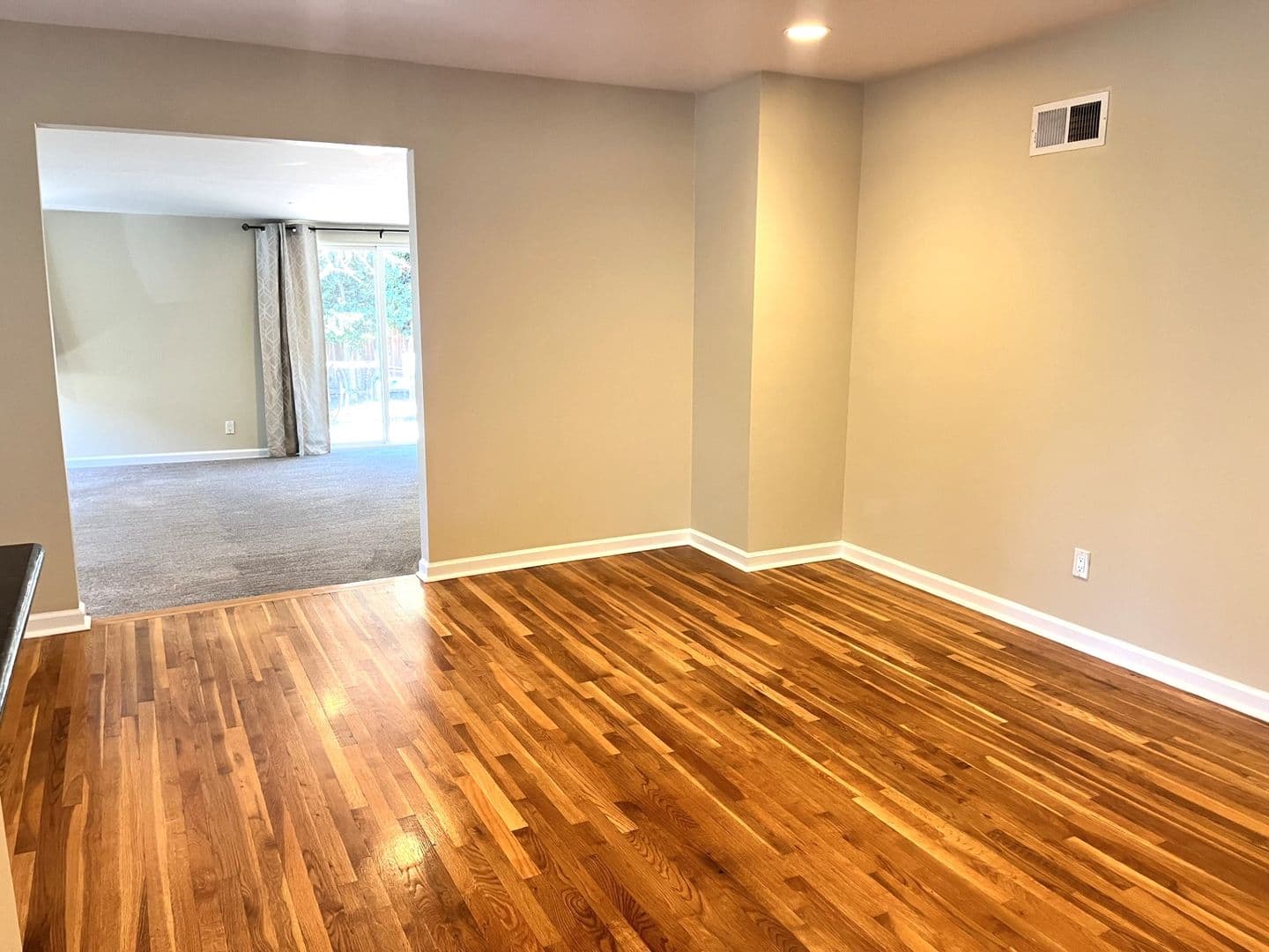 San Diego House: 5657 Barclay Ave