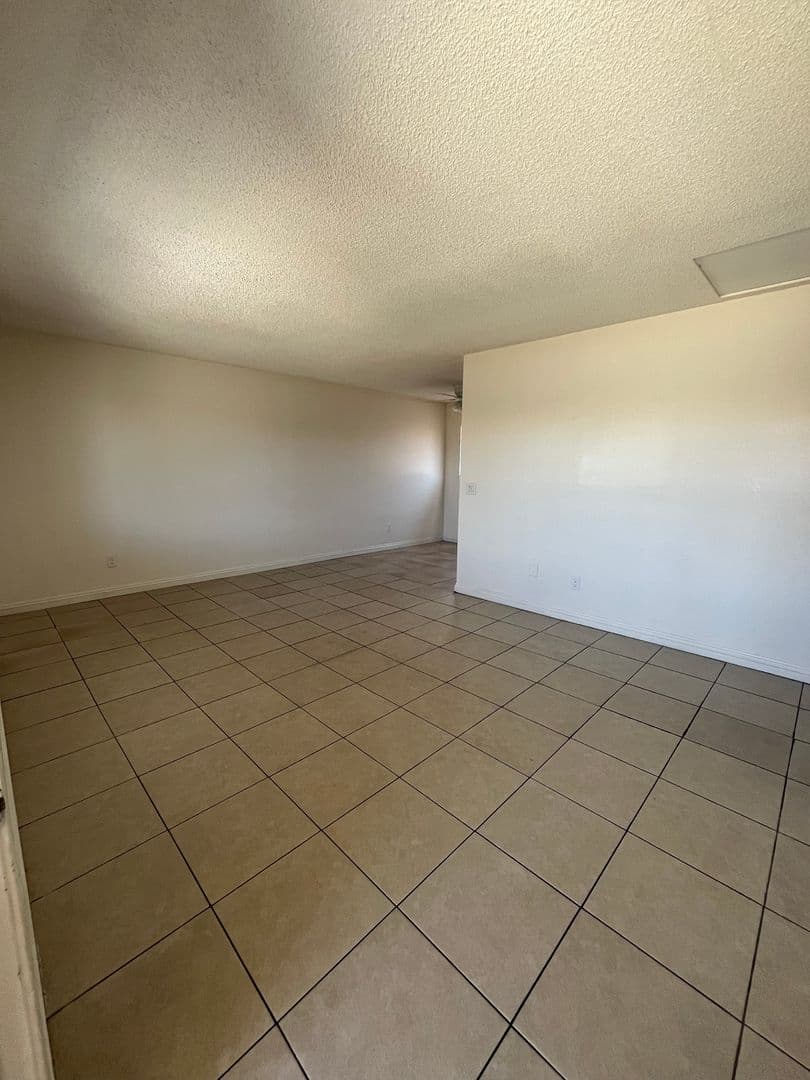 Moreno Valley Apartment: 24271 Webster Ave