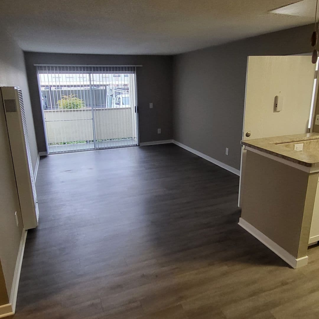 Chula Vista Apartment: 652 Moss St