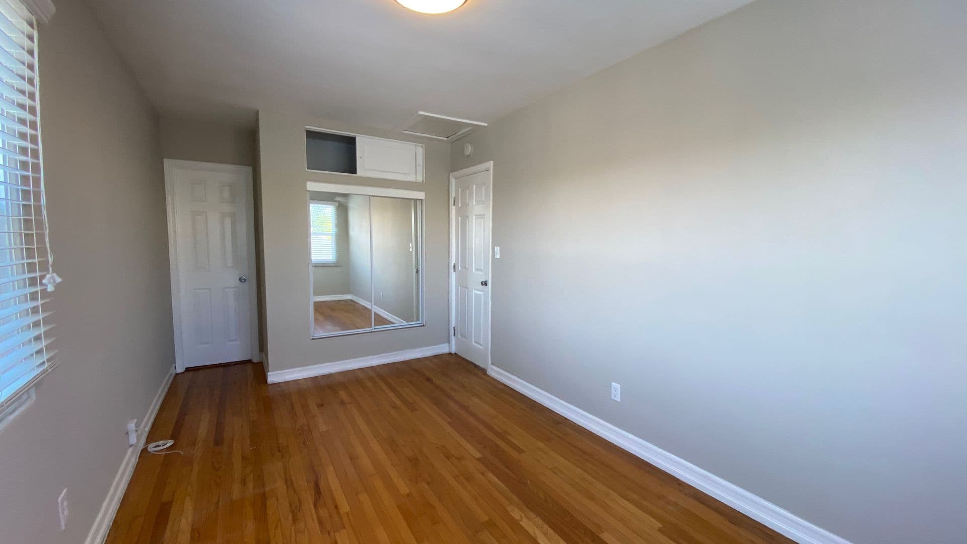 San Diego Apartment: 4154-4158 Estrella Avenue