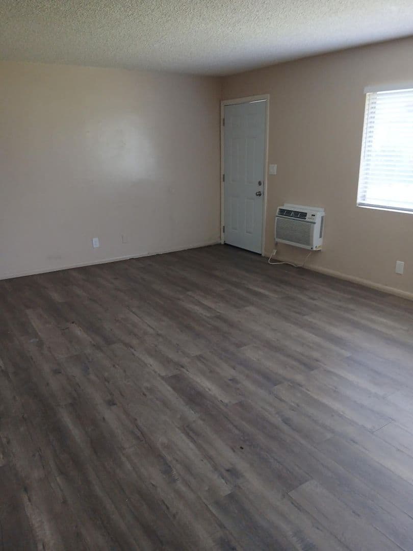 Upland Apartment: 942 Springfield St