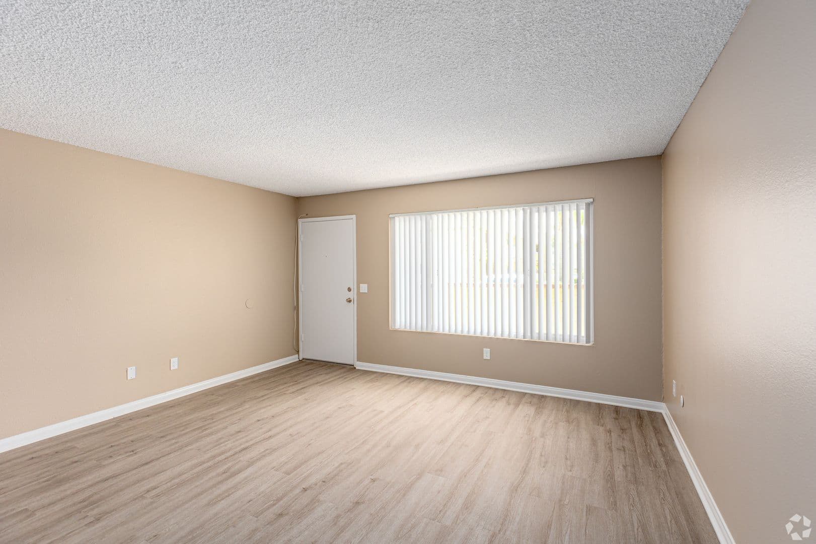 San Diego Apartment: 1435 Elder Ave