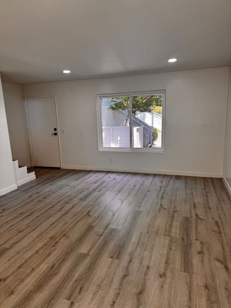 Huntington Beach Apartment: 7681 Ellis Ave