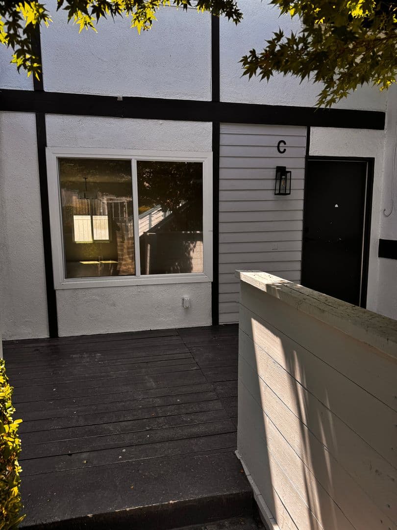 Huntington Beach Apartment: 7681 Ellis Ave